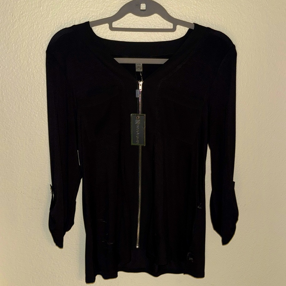 Cable & Gauge Decorative Zipper Black Top – NWT (New With Tags) - Size: Medium